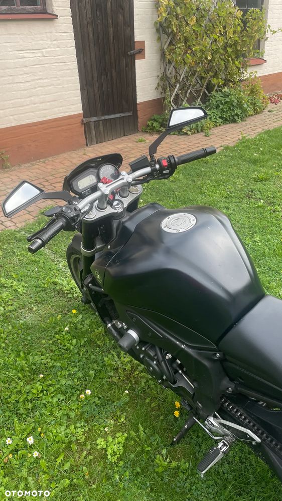 Yamaha FZ - 6