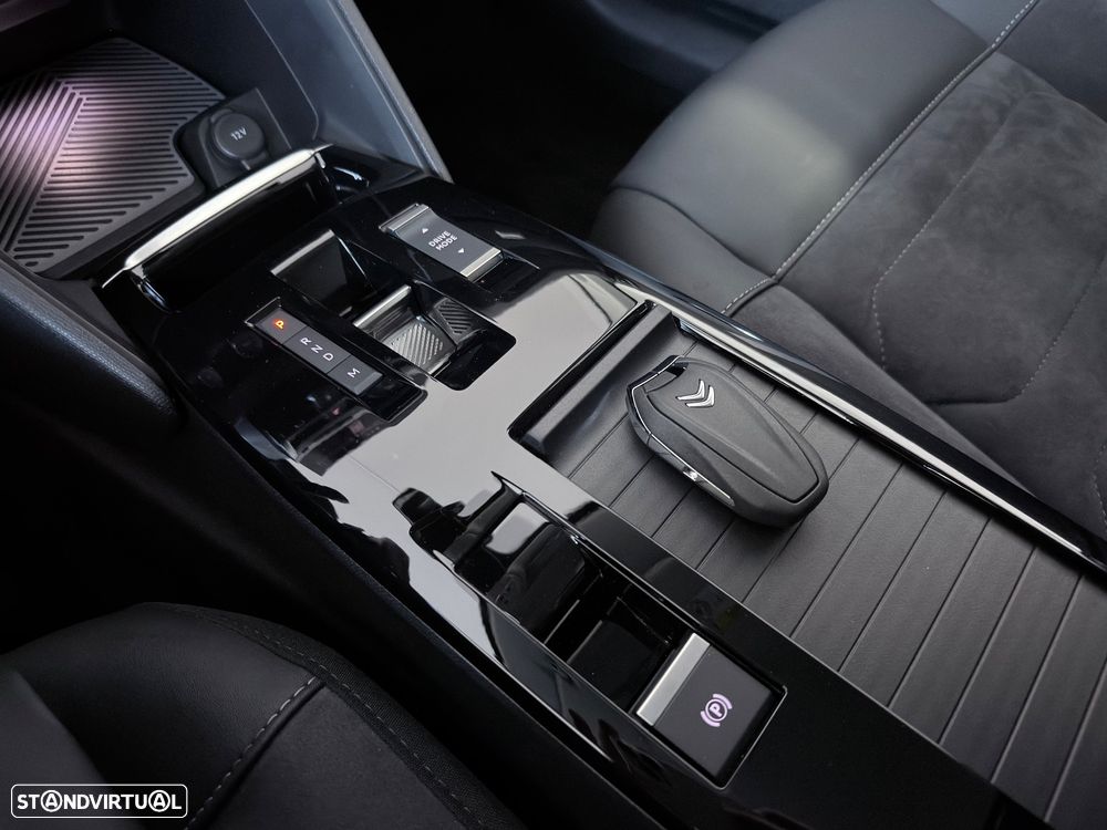 Citroën C4 1.2 PureTech Max EAT8 - 23