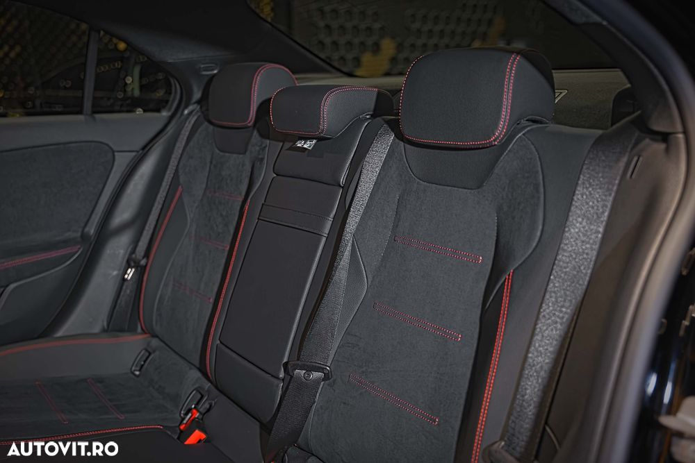Mercedes-Benz A 180 Sedan 7G-DCT AMG Line - 13