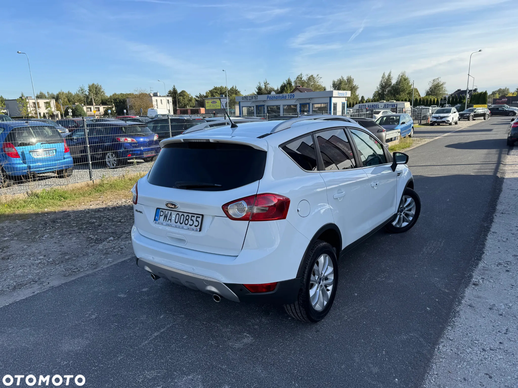 Ford Kuga 2.0 TDCi 2x4 Titanium - 34