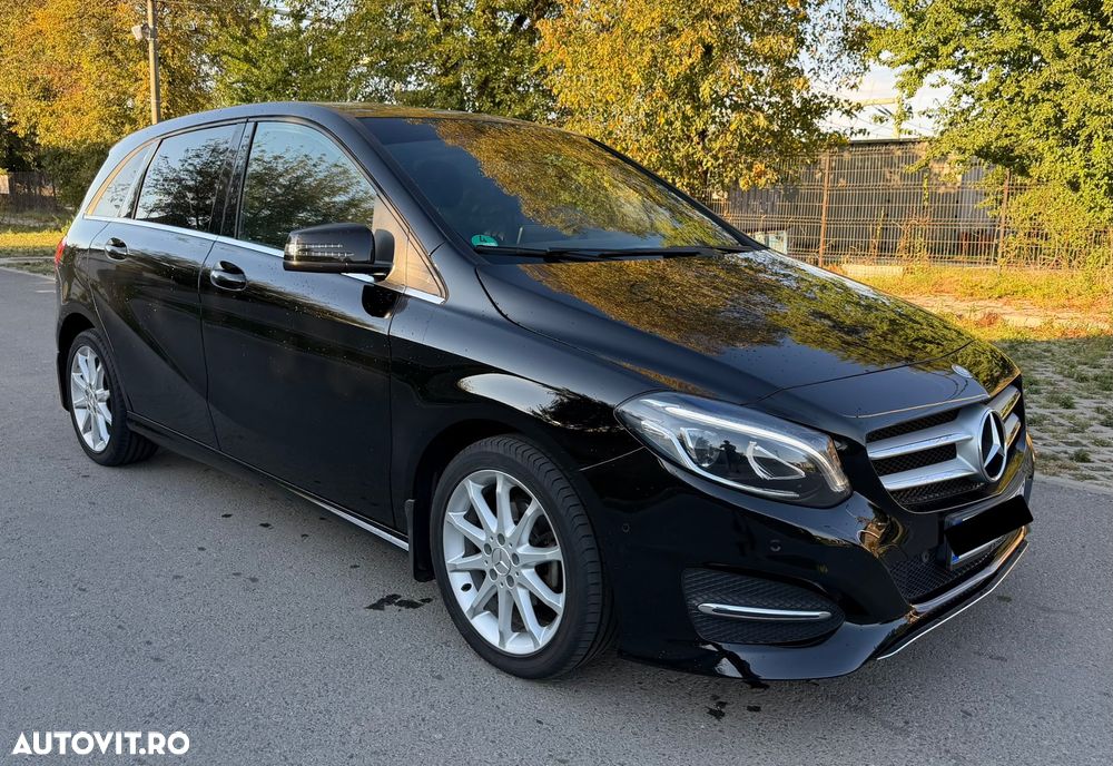 Mercedes-Benz B 180