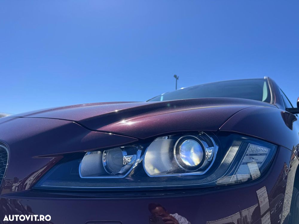 Jaguar F-Pace 20d AWD Aut. Pure - 11