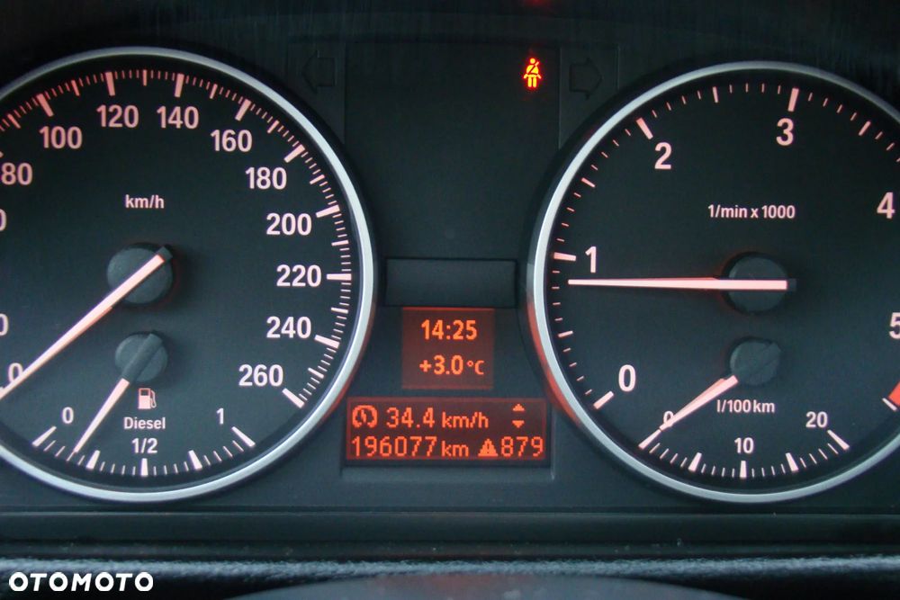 BMW X1 sDrive18d xLine - 22