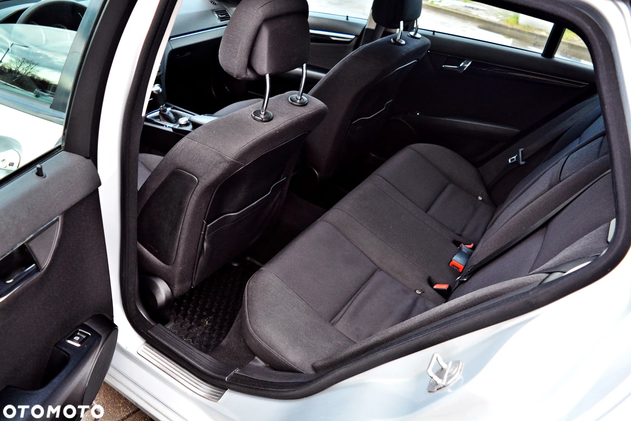 Mercedes-Benz Klasa C 200 CDI BlueEff Classic - 9