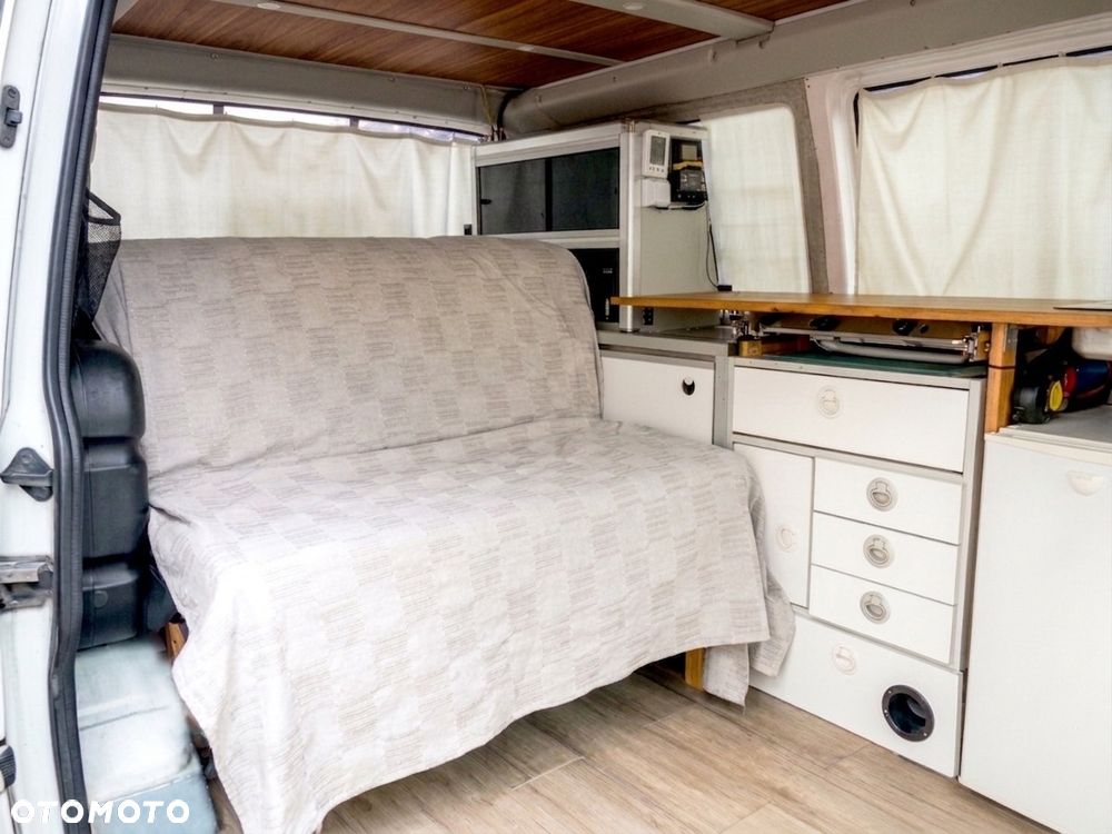 Volkswagen Transporter T4 - 6