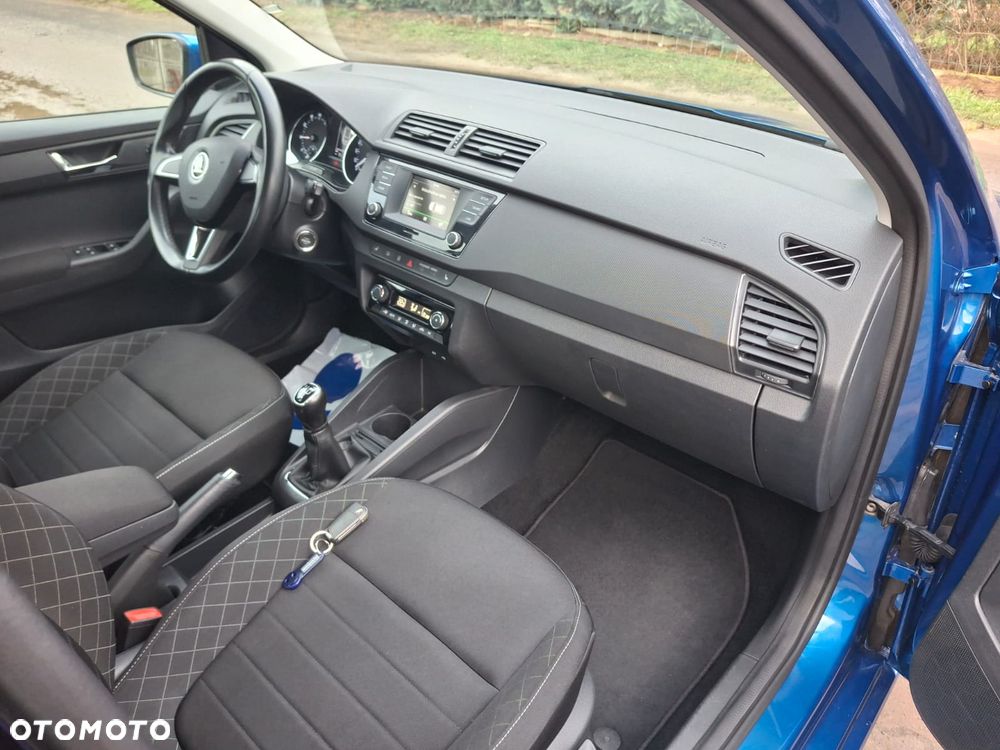 Skoda Fabia 1.0 TSI Cool Edition Red & Grey - 9