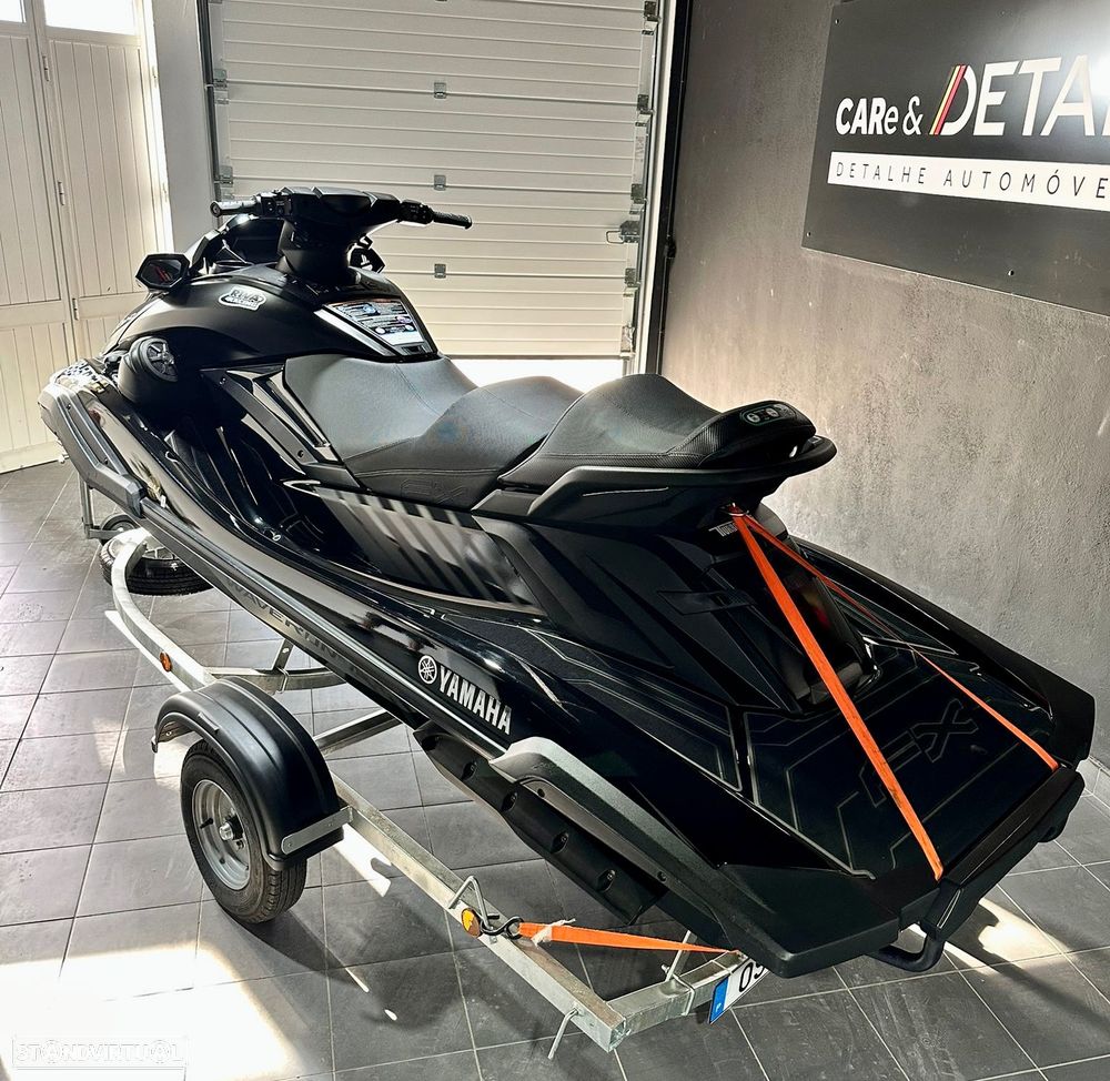 Yamaha FX Cruiser SVHO - 4
