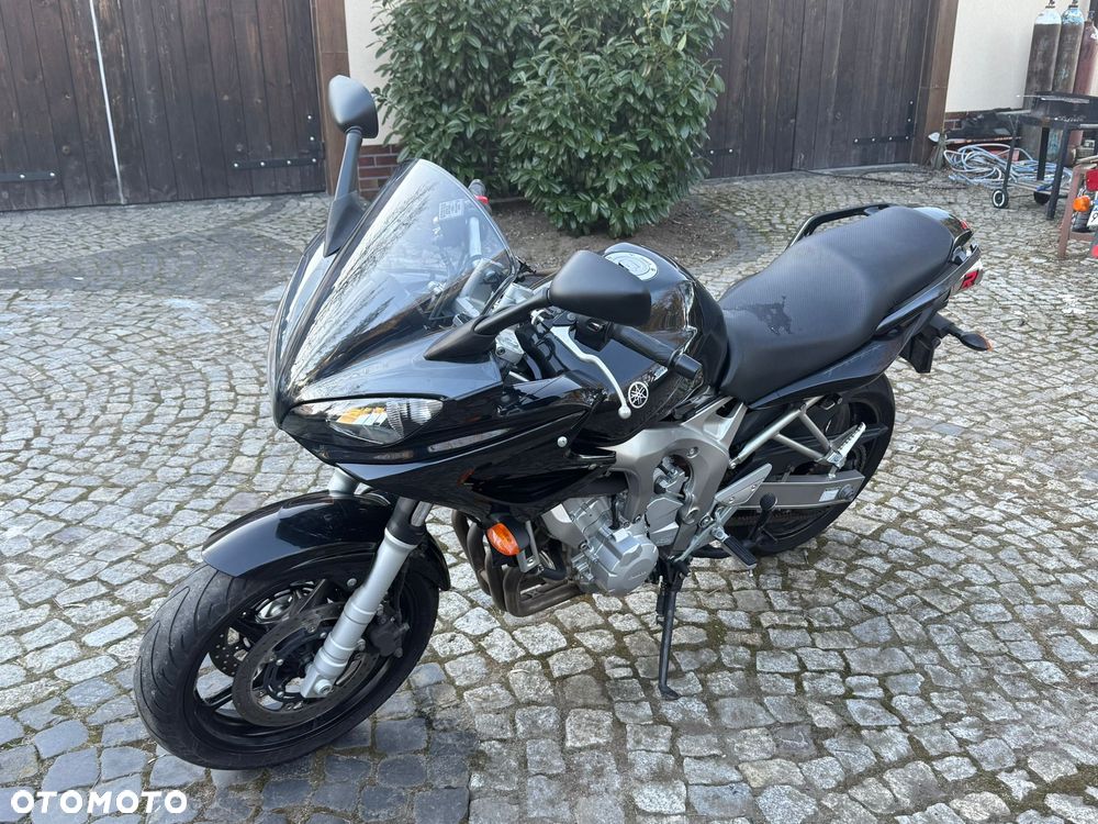Yamaha FZ6 - 3