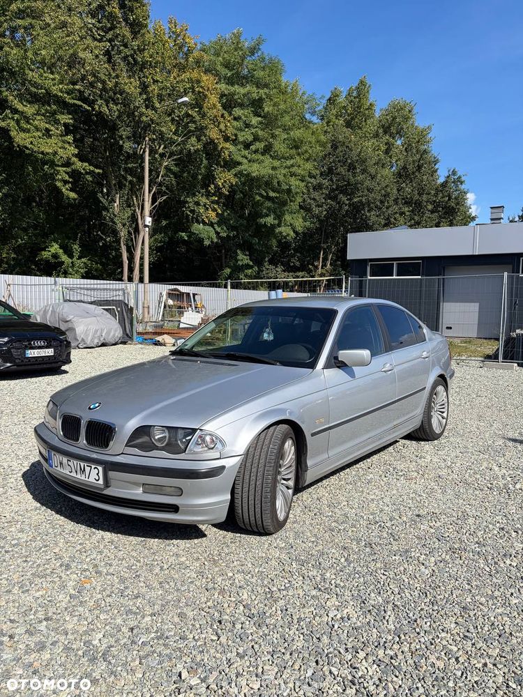 BMW Seria 3 2000 photo 4