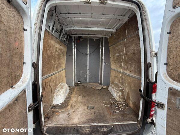 Mercedes-Benz Sprinter - 17