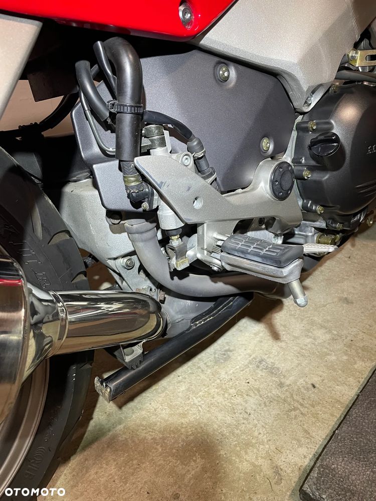 Honda VFR - 11