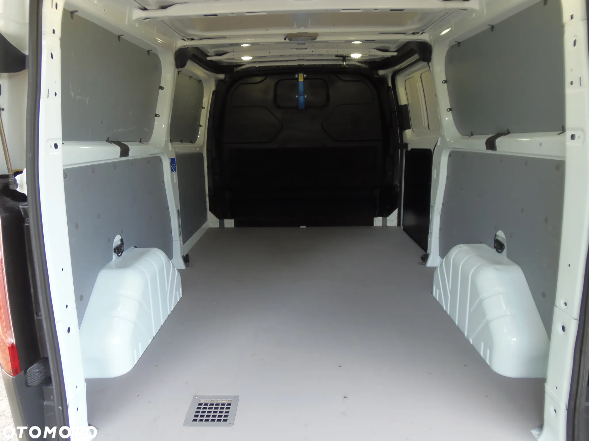 Ford Transit Custom - 17