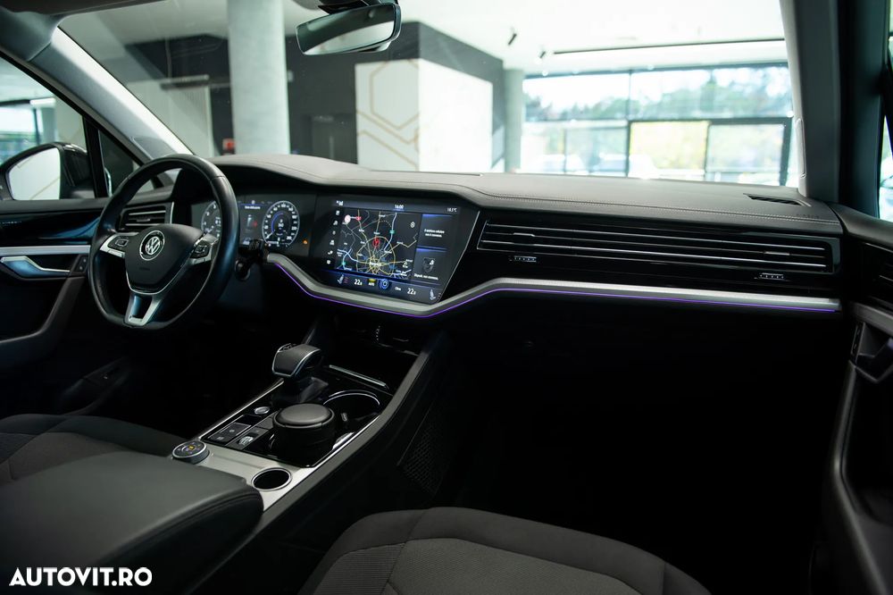 Volkswagen Touareg - 23