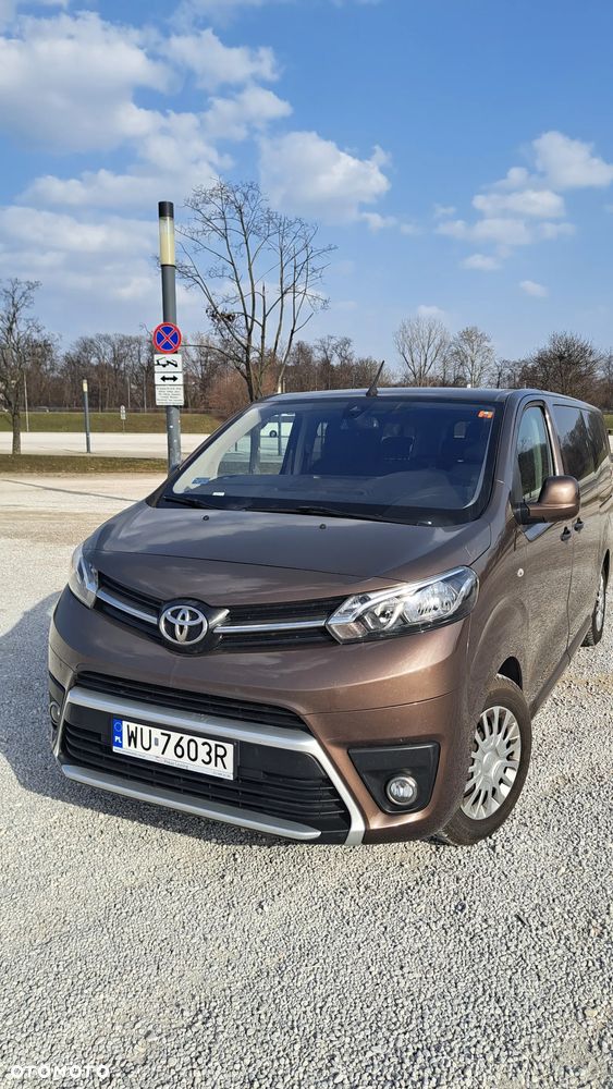 Toyota ProAce 2,0-l-D-4D L1 (8-Si.) Verso Family Comfort - 8
