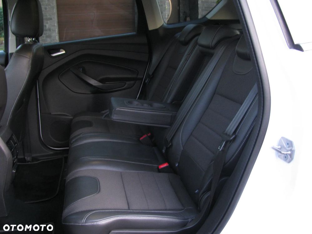 Ford Kuga 2.0 TDCi 2x4 SYNC - 26