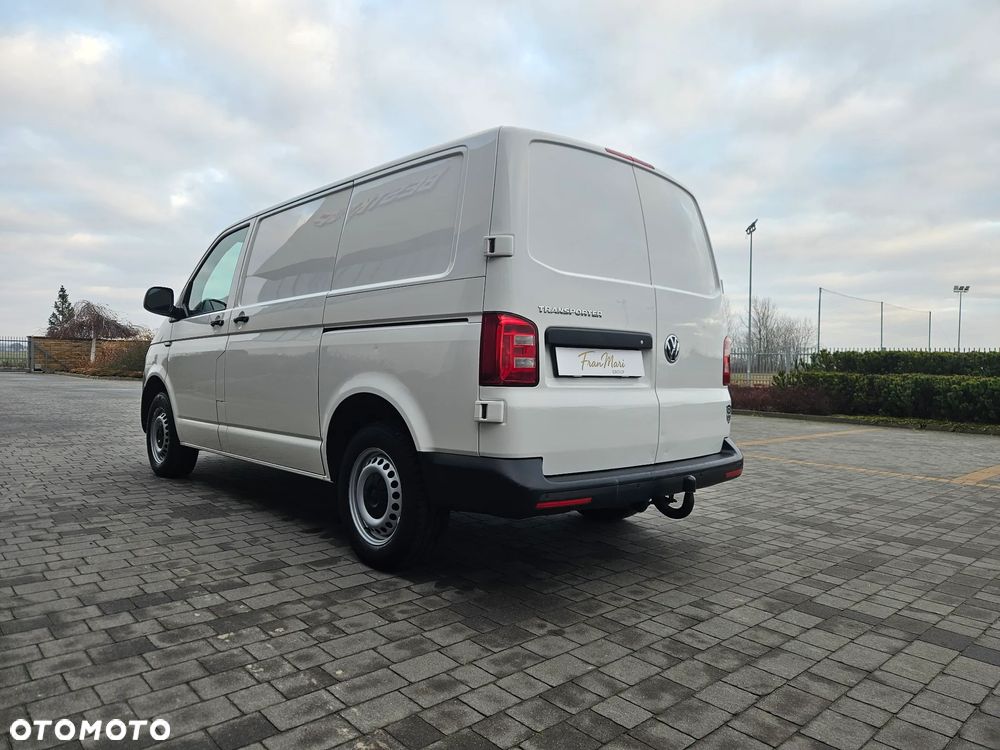 Volkswagen Transporter T6 - 37