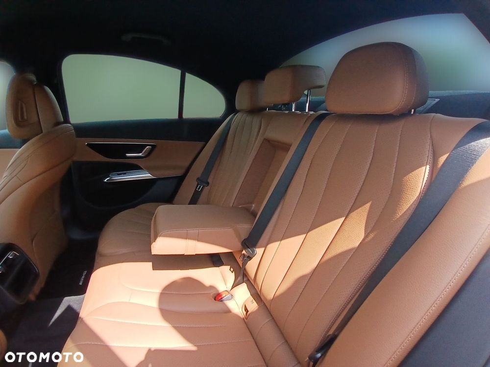 Mercedes-Benz Klasa E 220 d mHEV 4-Matic AMG 9G-Tronic - 9