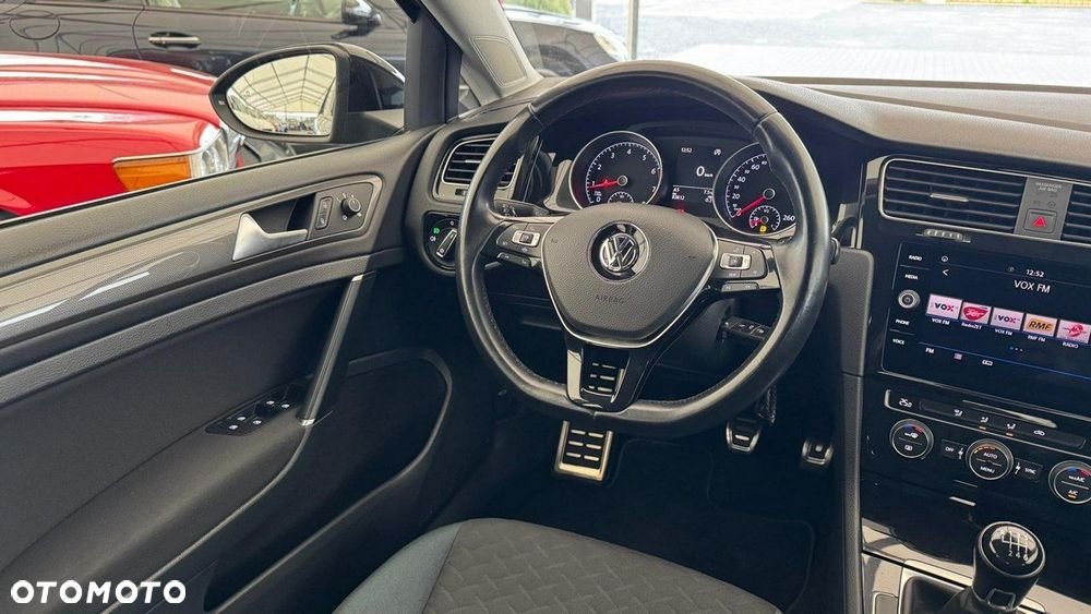 Volkswagen Golf 1.5 TSI BMT IQ Drive - 32