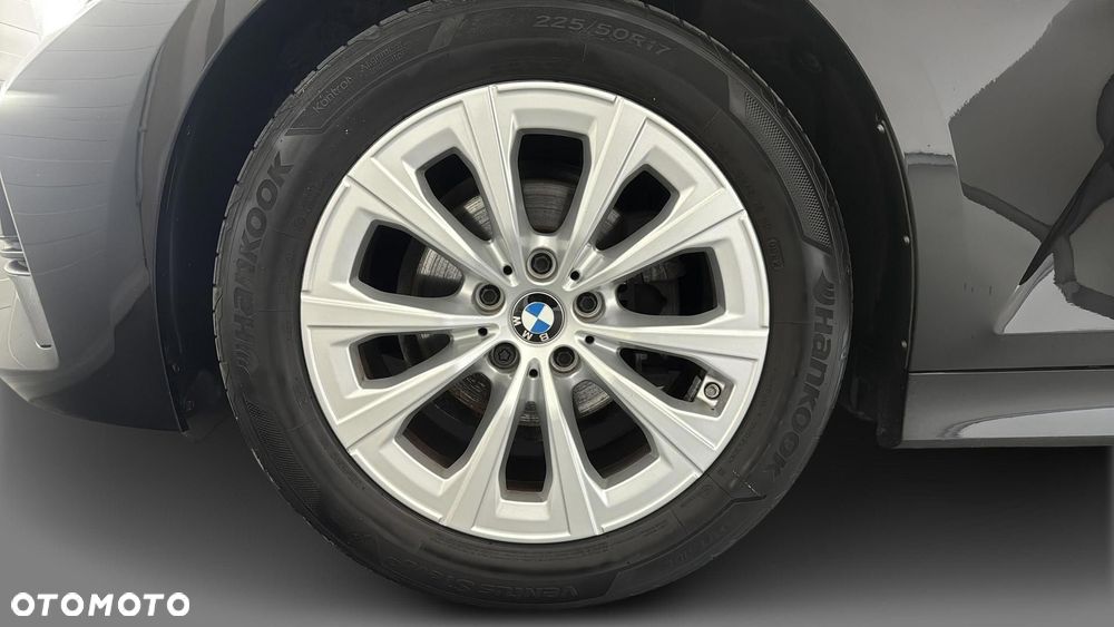 BMW Seria 3 318d MHEV - 20