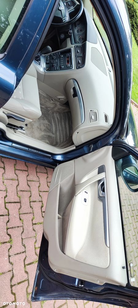 Volvo S60 2.4 Momentum - 22