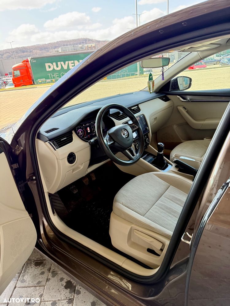 Skoda Octavia 1.5 TSI Style - 7