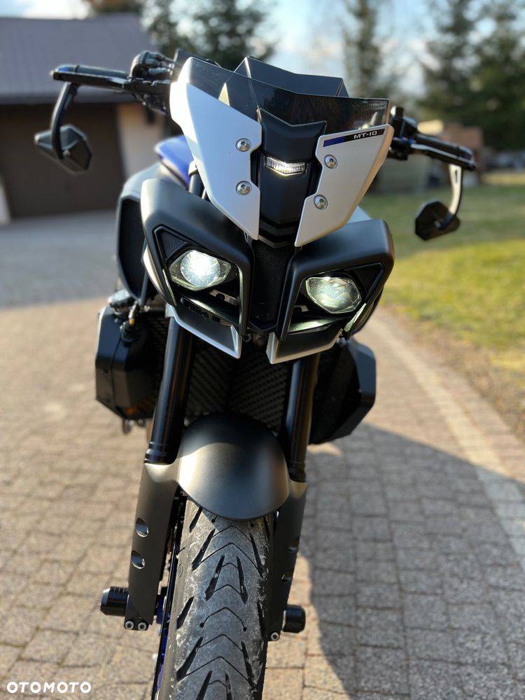 Yamaha MT - 8