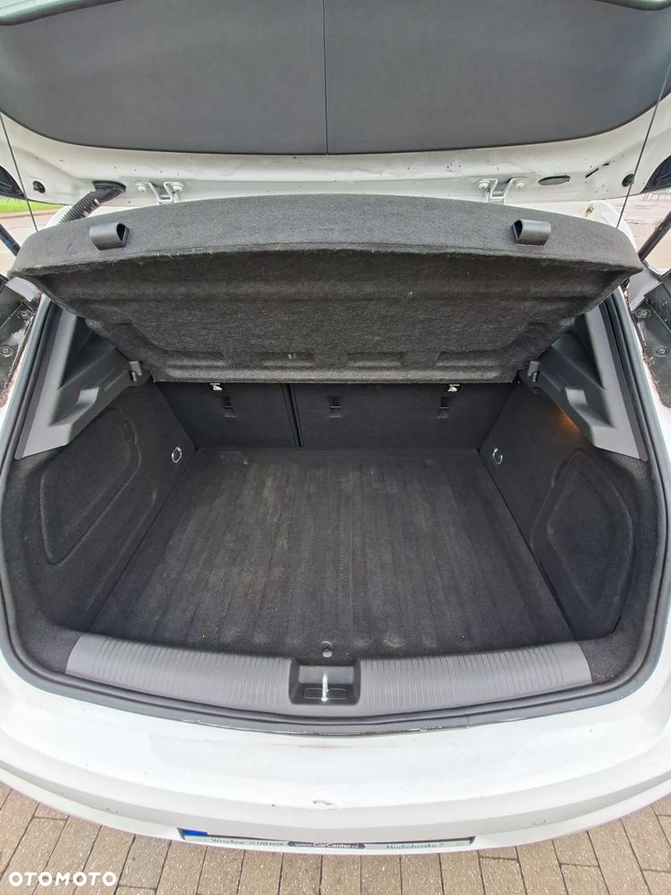 Opel Astra V 1.2 T Edition S&S - 10