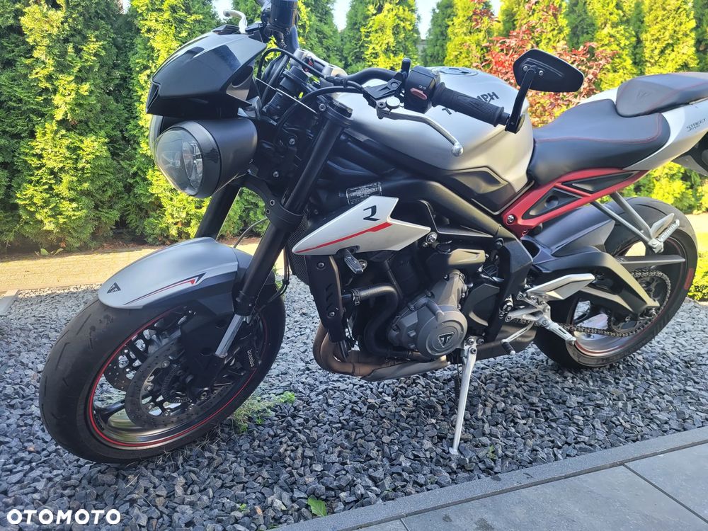 Triumph Street Triple - 3