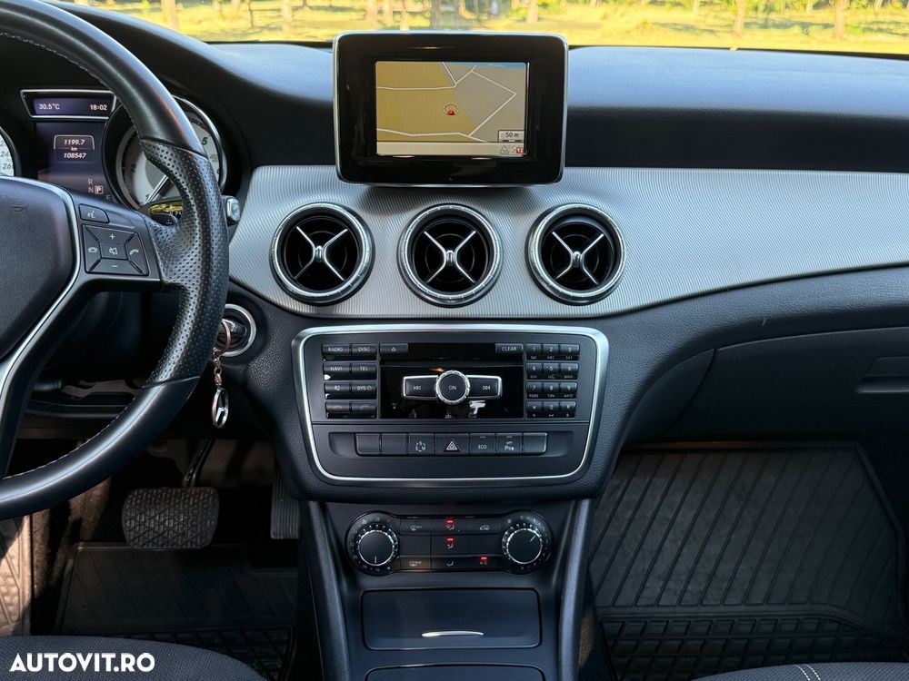 Mercedes-Benz CLA 220 CDI 7G-DCT AMG Line - 19