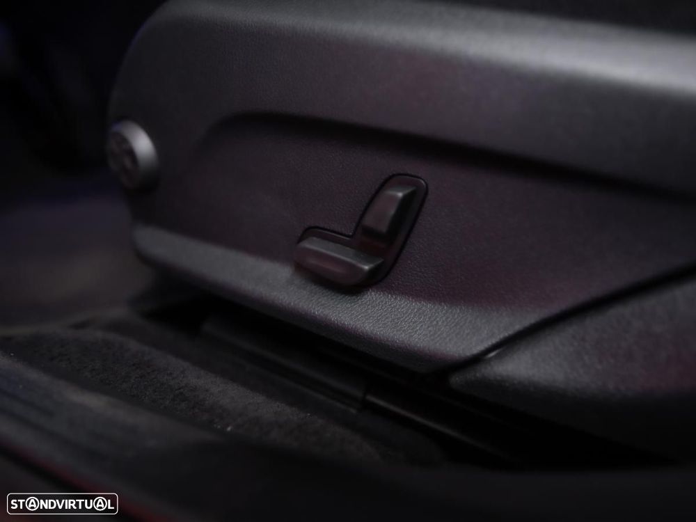 Mercedes-Benz E 300 de Avantgarde - 25