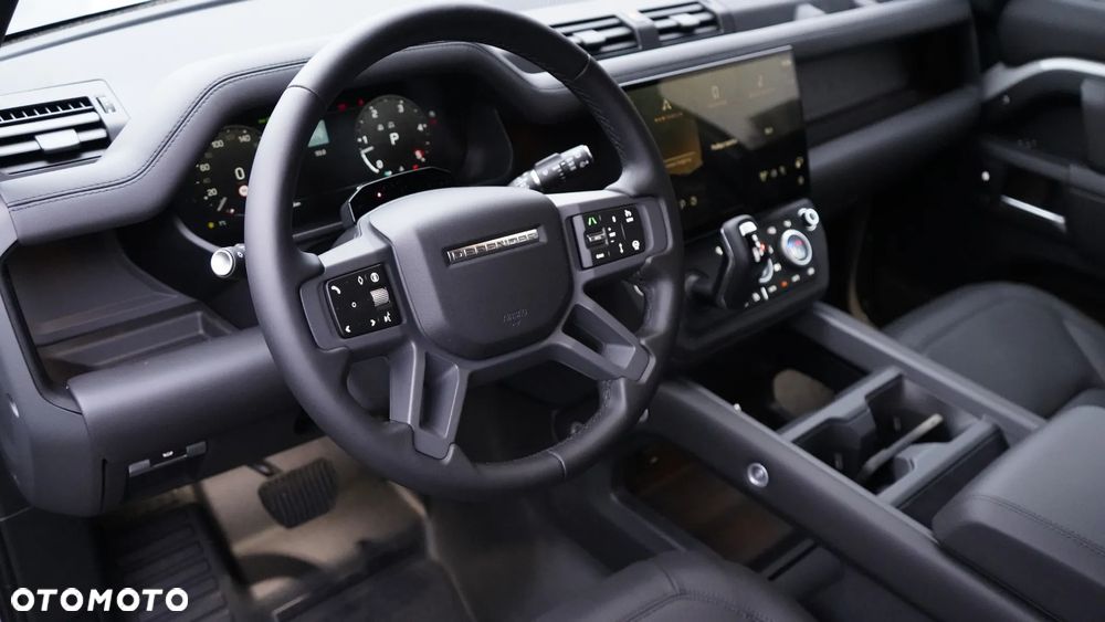 Land Rover Defender 3.0 D350 mHEV X-Dynamic HSE - 13