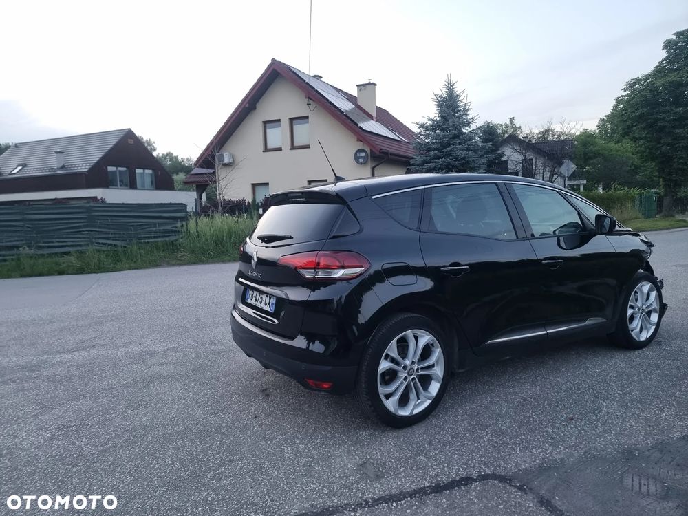 Renault Scenic Energy dCi 110 S&S Paris - 8