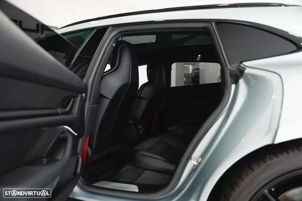 Porsche Taycan Sport Turismo 4S - 36