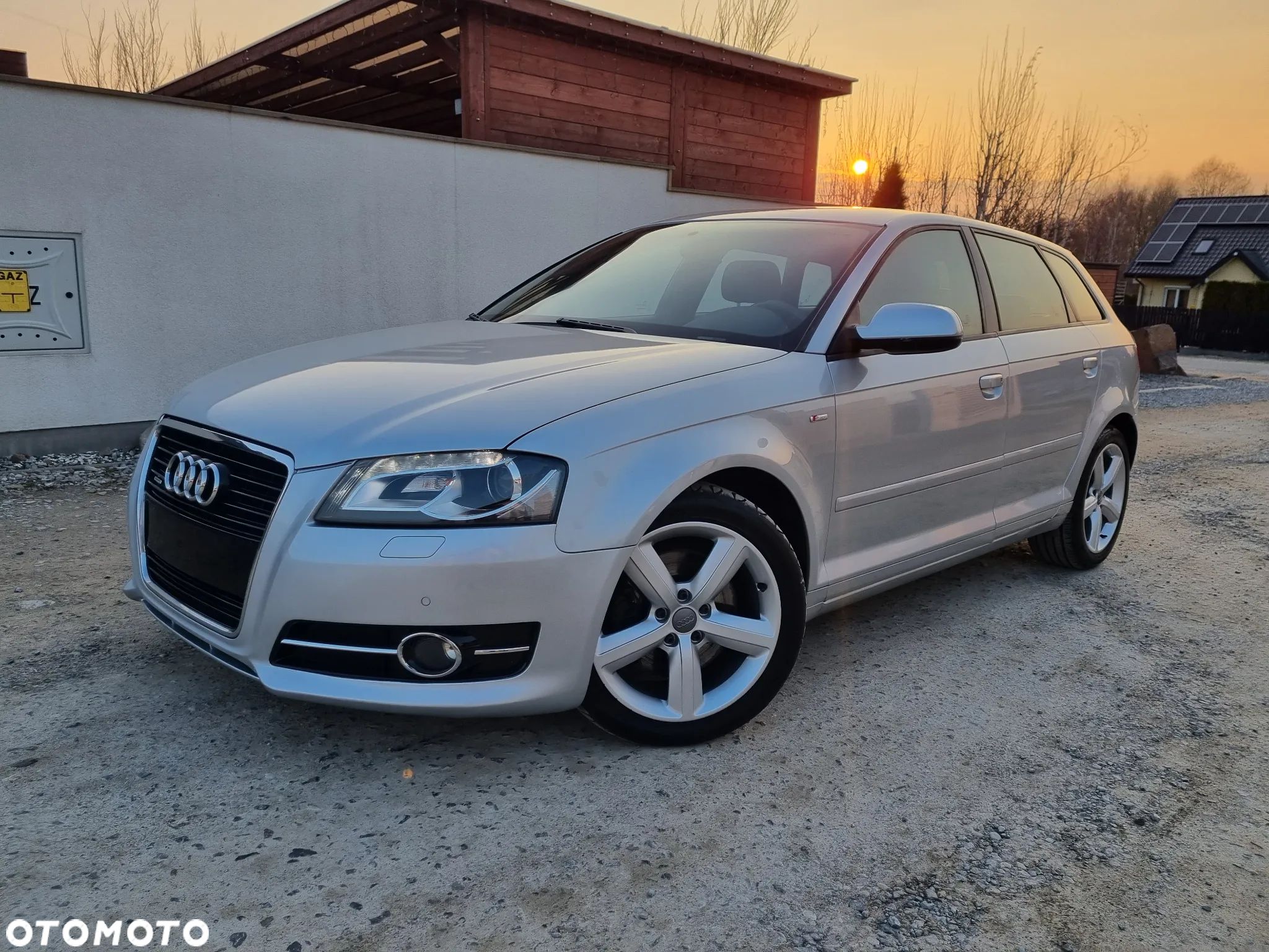 Audi A3 2.0 TDI Sportback DPF quattro S line Sportpaket plus - 1