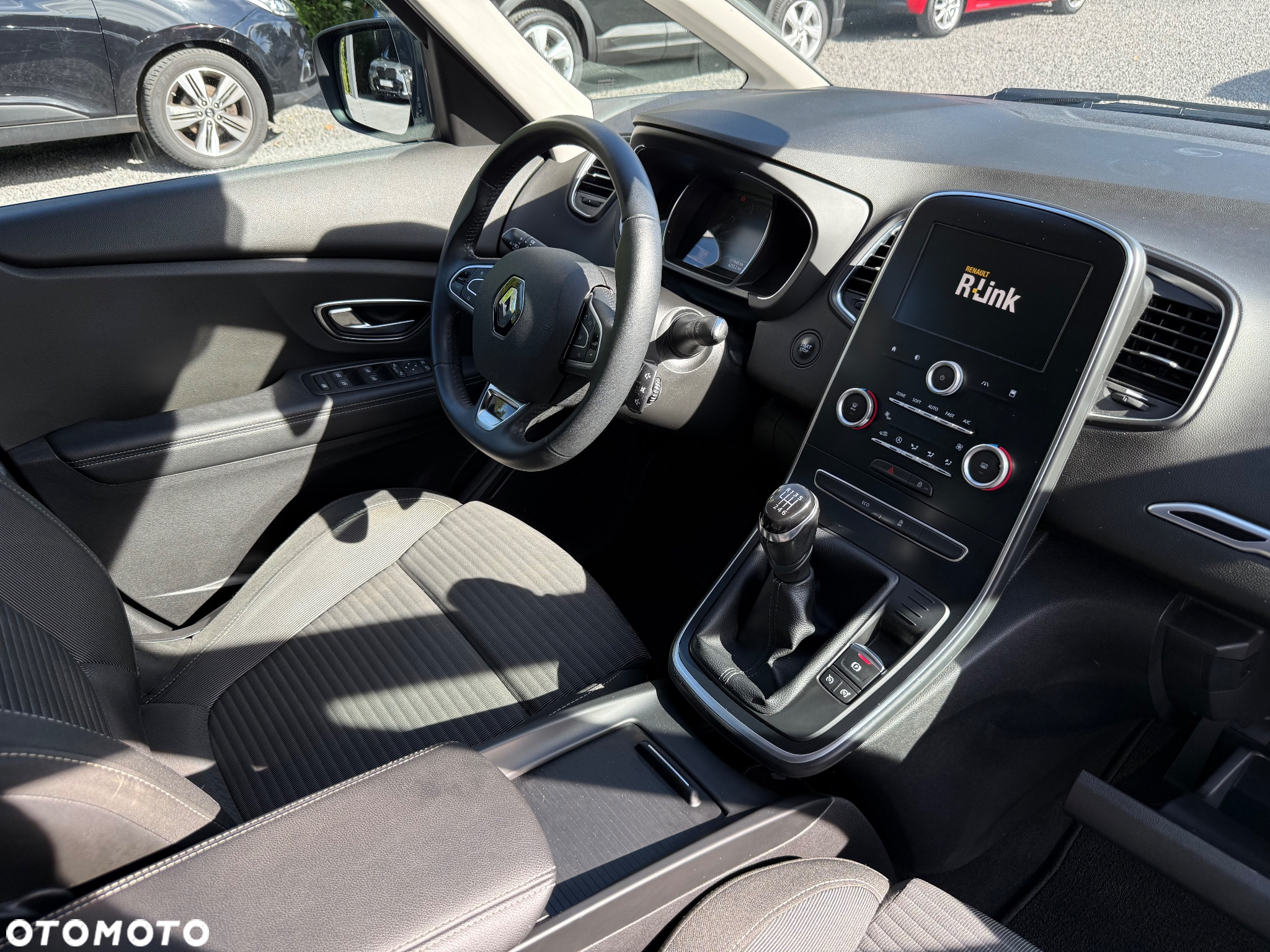 Renault Scenic 1.2 TCe Energy Limited - 9