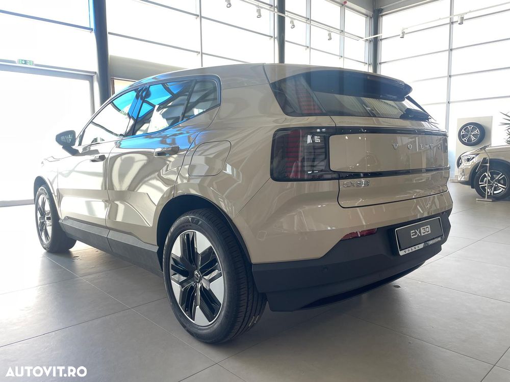 Volvo EX30 Single Motor RWD Plus - 7