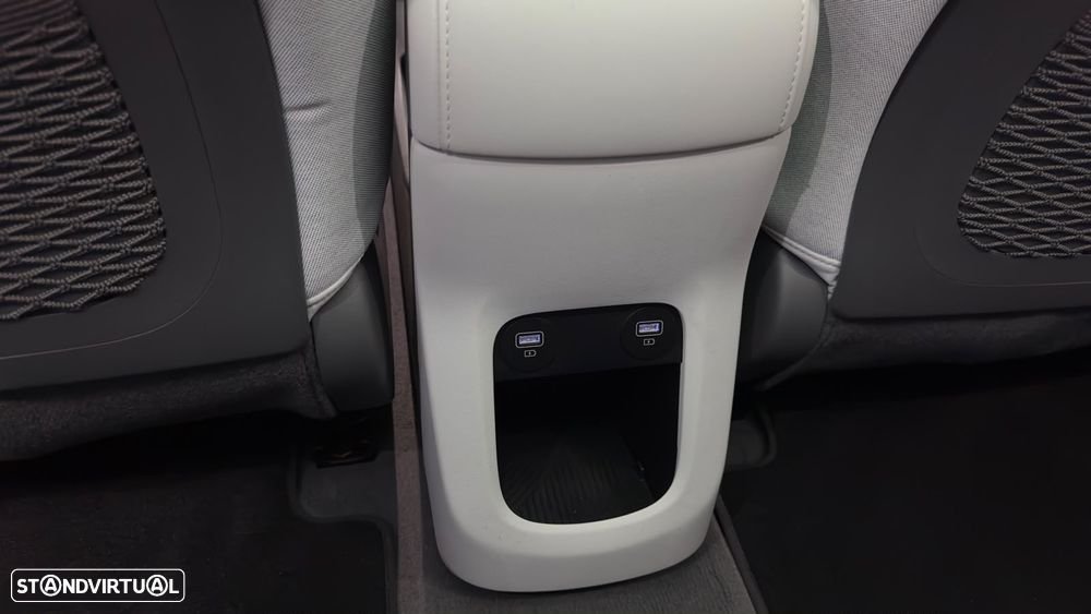 Hyundai Ioniq 5 77,4 kWh 4WD Uniq - 42