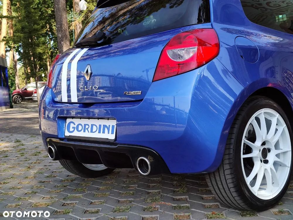Renault Clio - 7