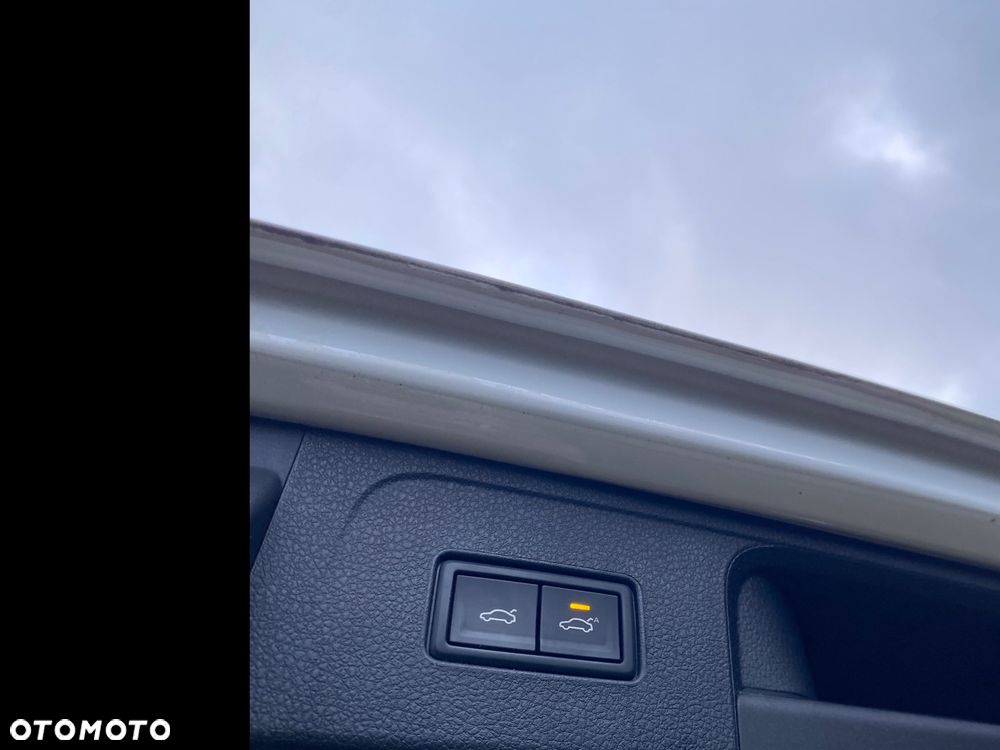 Volkswagen Passat 1.5 TSI EVO Business DSG - 12