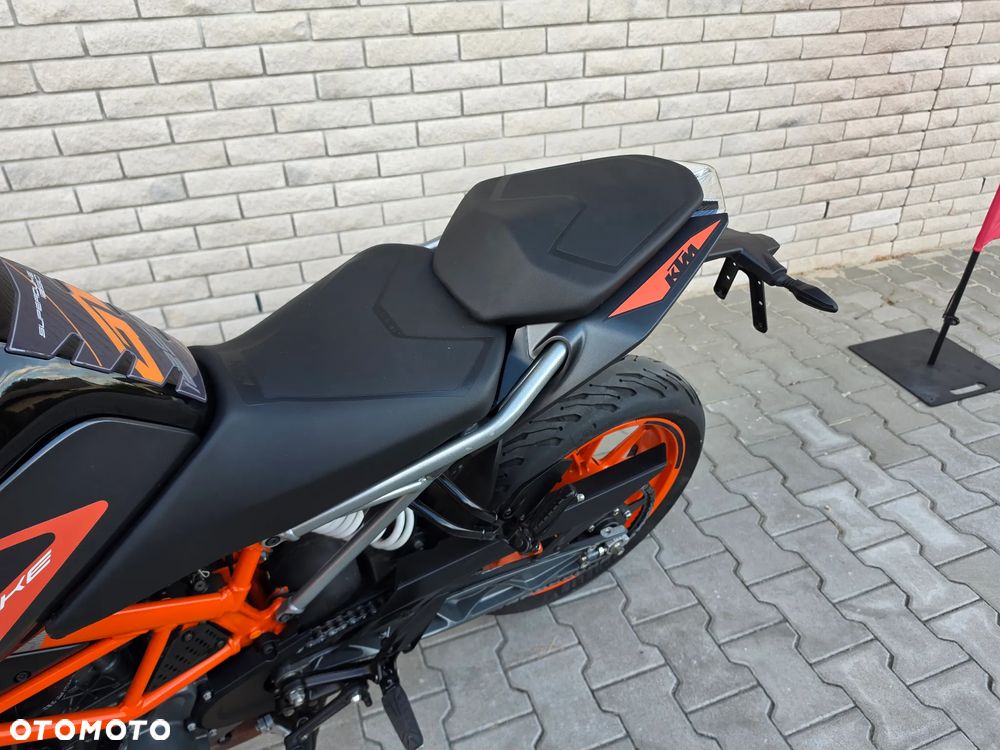 KTM Duke - 18