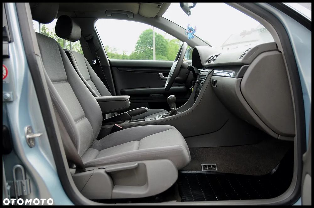 Audi A4 Avant - 27