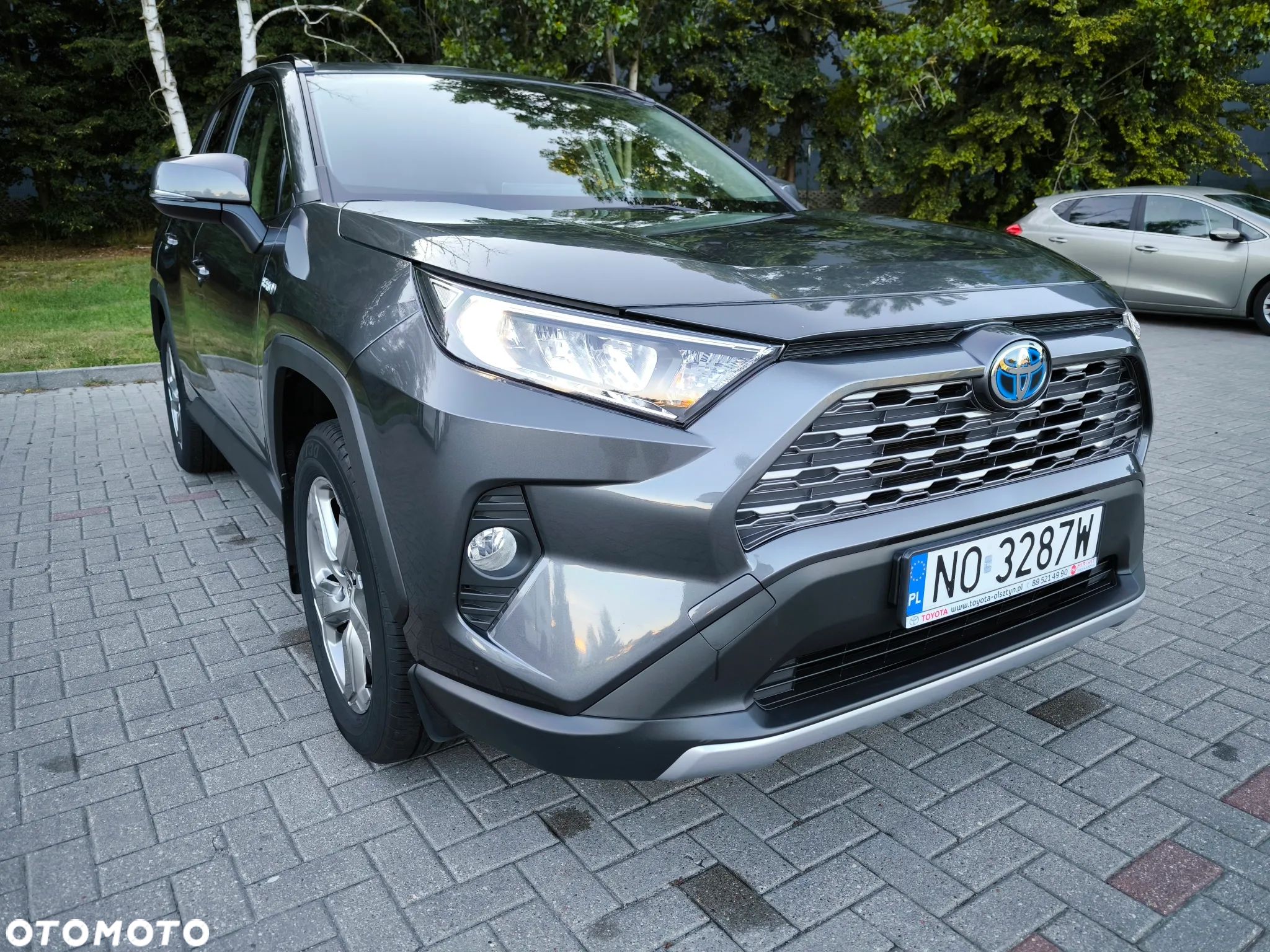 Toyota RAV4 - 1