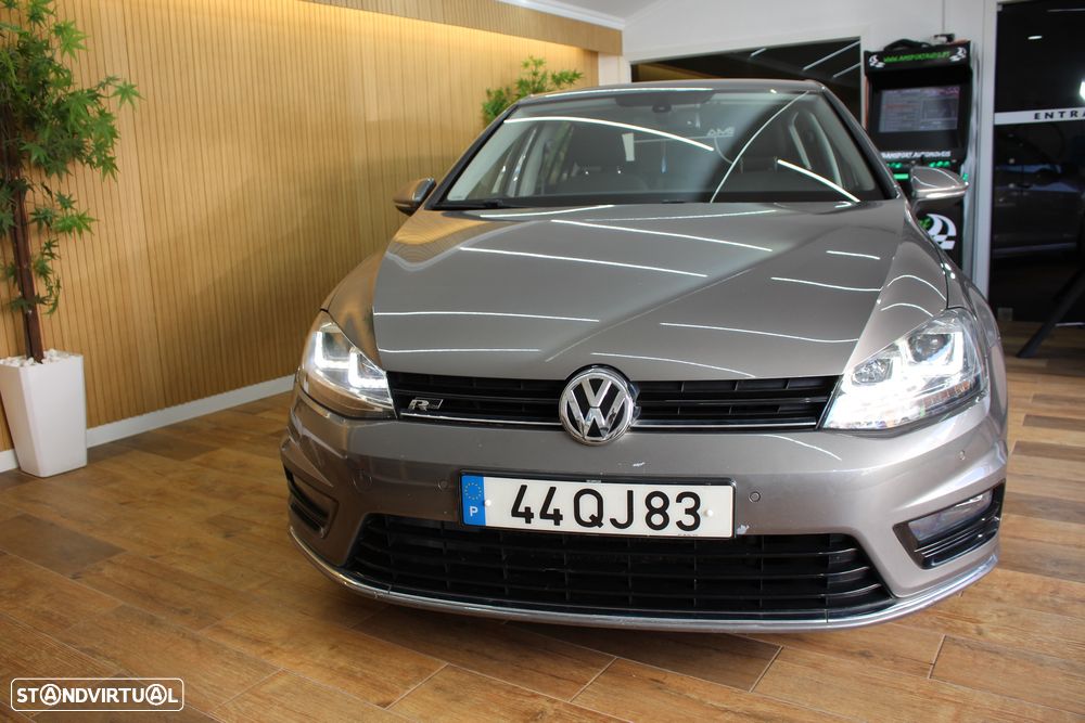 VW Golf 1.6 TDi R-Line - 4