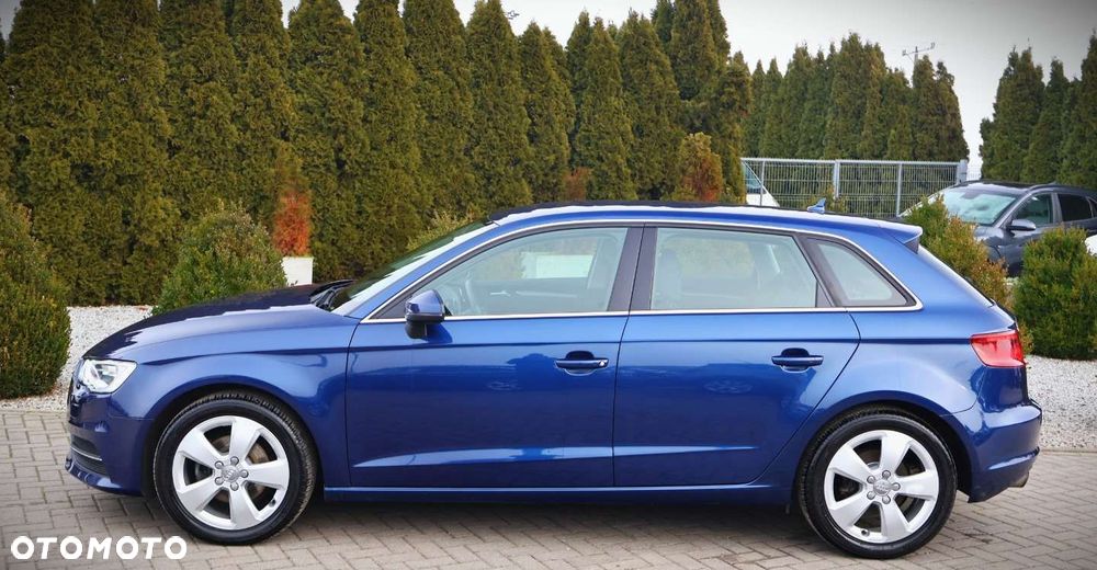Audi A3 Sportback - 9