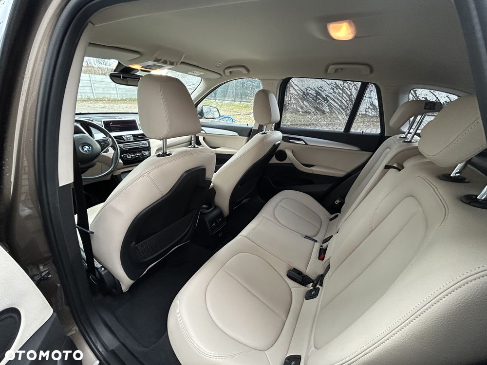 BMW X1 sDrive16d Advantage - 13