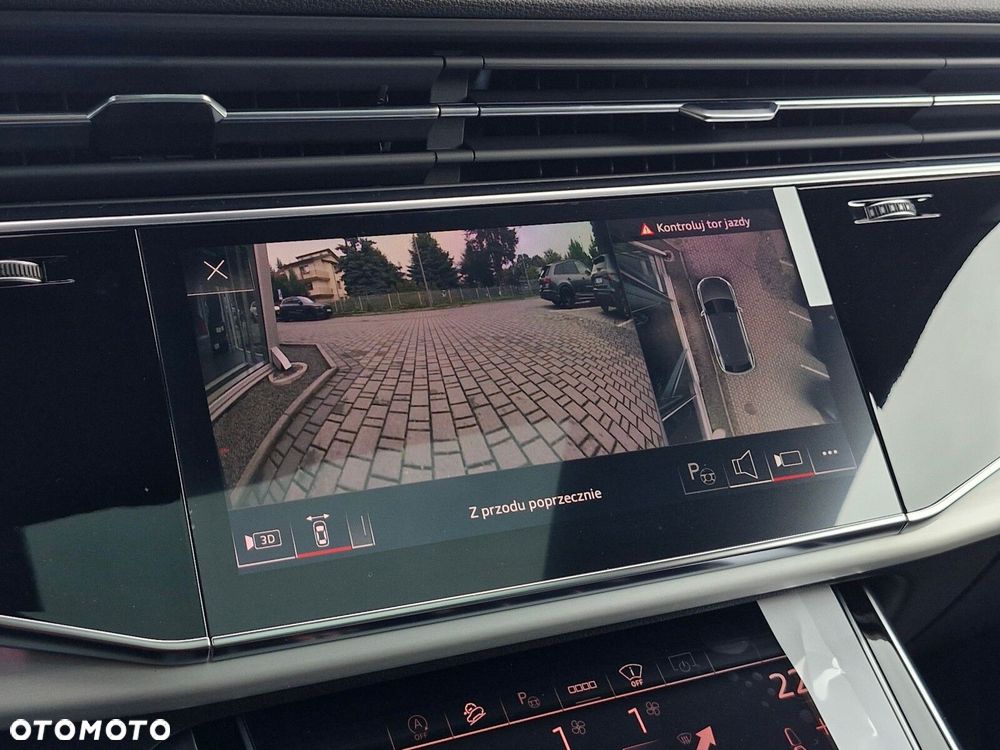 Audi Q8 - 17