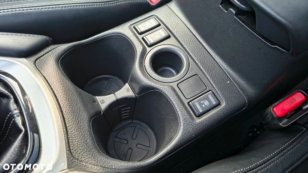 Nissan X-Trail 1.6 DIG-T Tekna 2WD - 32