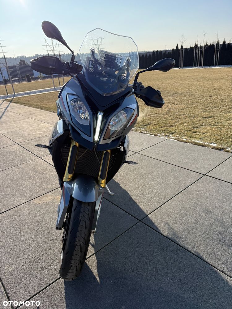 BMW XR - 12