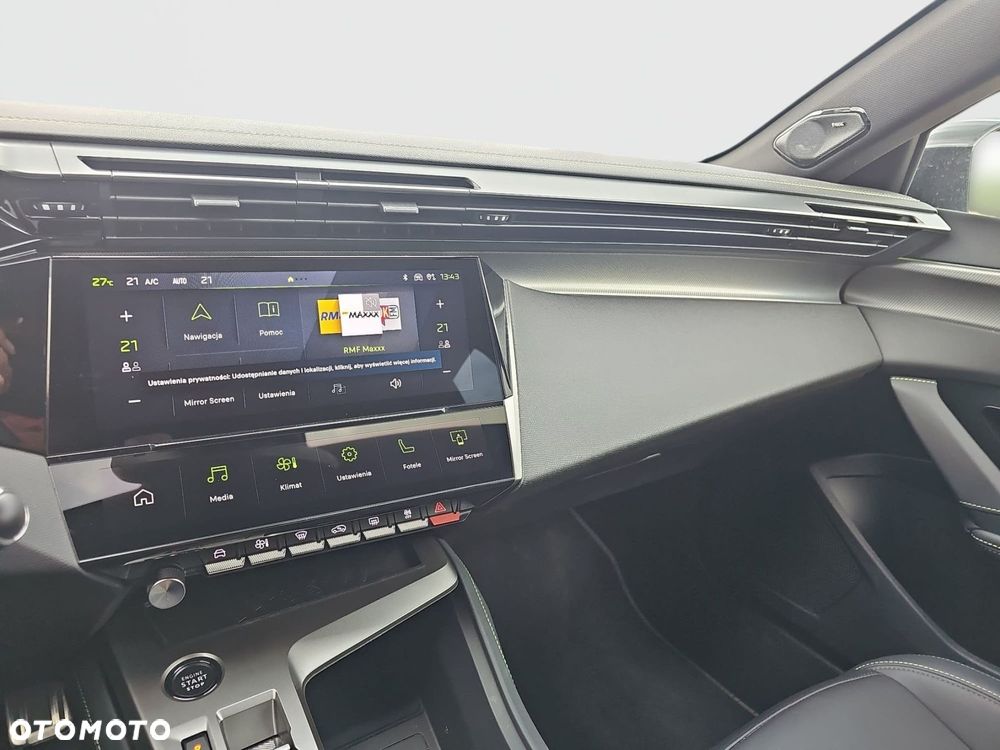 Peugeot 408 - 27