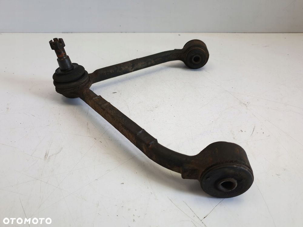 SsangYong Korando III 2.0 D PRZEDNI WAHACZ lewy - 4